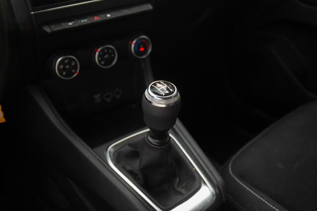 Renault CAPTUR 1.0 TCe 100 Zen , Trekhaak, Cruise control, Carplay,