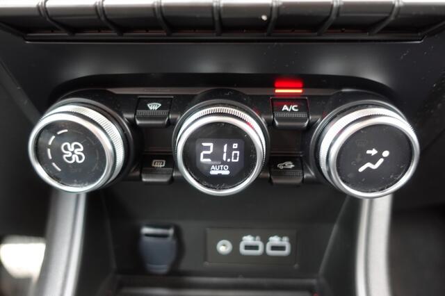 Renault CAPTUR 1.3 TCE Techno Automaat 17.000 km !!