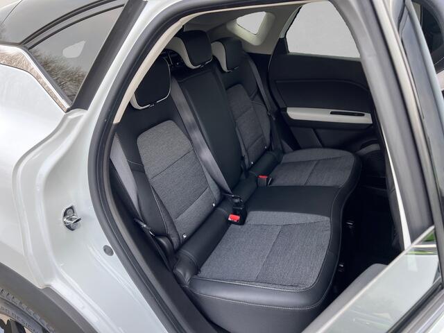 Renault CAPTUR 1.6 E-Tech / Plug-in Hybrid 160 / Intens NAVI / ECC / CAMERA