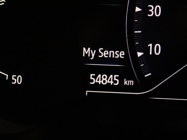 Renault CAPTUR 130pk TCe Initiale Paris Automaat 360° Camera | Adapt. Cruise | Navi | Parkeersens. v+a | Stoel-/stuurverw. | Trekhaak