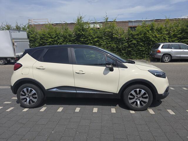 Renault CAPTUR 0.9 TCe Authentique 5 deurs, airco, cruise control, sportvelgen, trekhaak enz.