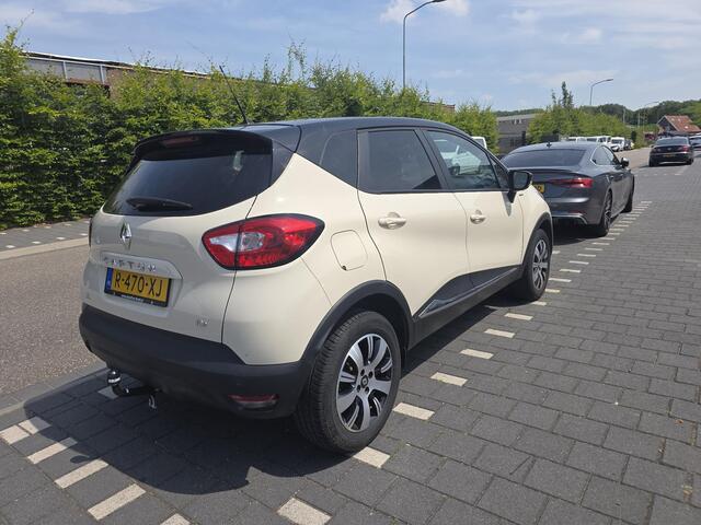 Renault CAPTUR 0.9 TCe Authentique 5 deurs, airco, cruise control, sportvelgen, trekhaak enz.