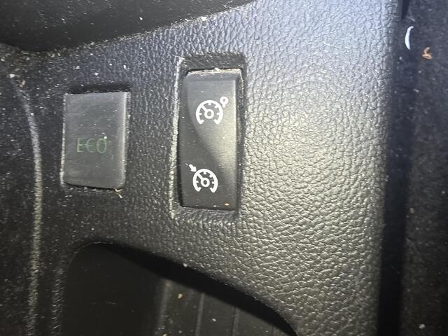 Renault CAPTUR 0.9 TCe Authentique 5 deurs, airco, cruise control, sportvelgen, trekhaak enz.