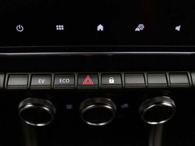 Renault CAPTUR 145pk E-Tech Hybrid Intens Cruise | Climate | Carplay | Navi | Parkeersens. achter