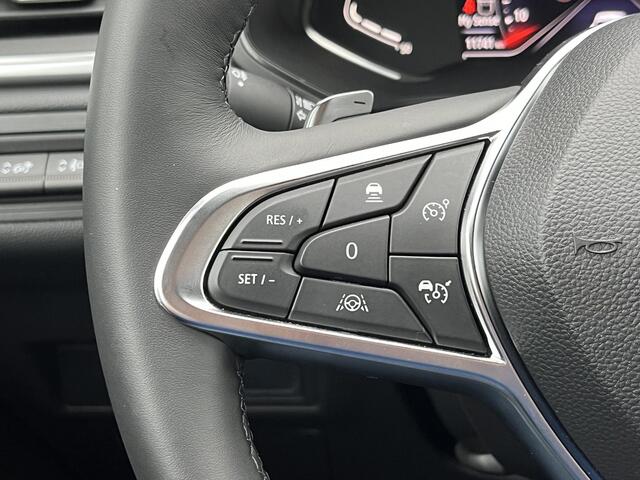 Renault CAPTUR 1.3 TCe 140 EDC Automaat Intens / 1.500KG Trekgewicht / Adaptieve cruise control / Dodehoekdetectie / Keyless / Climate control / Stoel- en stuurverwarming