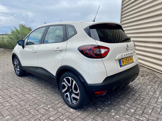 Renault CAPTUR 0.9 TCe Life | LMV, Apple carplay | Camera |