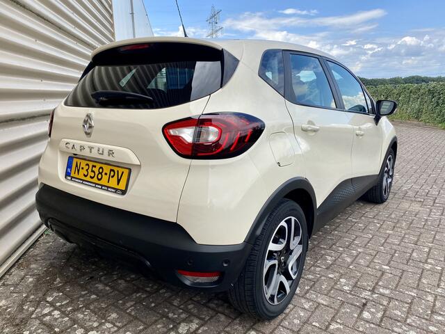 Renault CAPTUR 0.9 TCe Life | LMV, Apple carplay | Camera |
