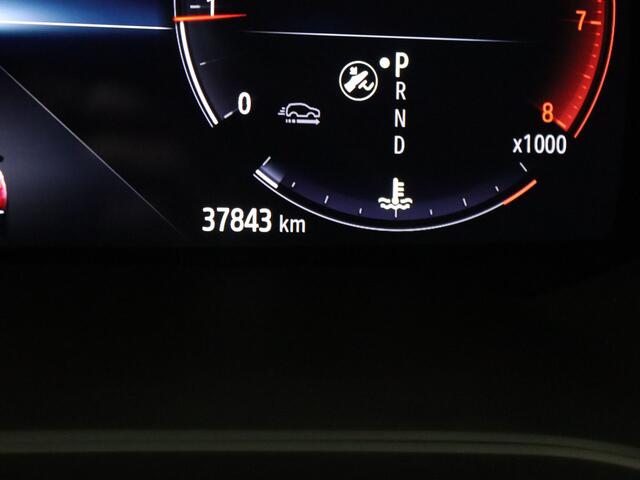 Renault CAPTUR mild hybrid 140pk techno Automaat Camera | Adapt. Cruise | Navi | Parkeersens. v+a | Stuurverw.