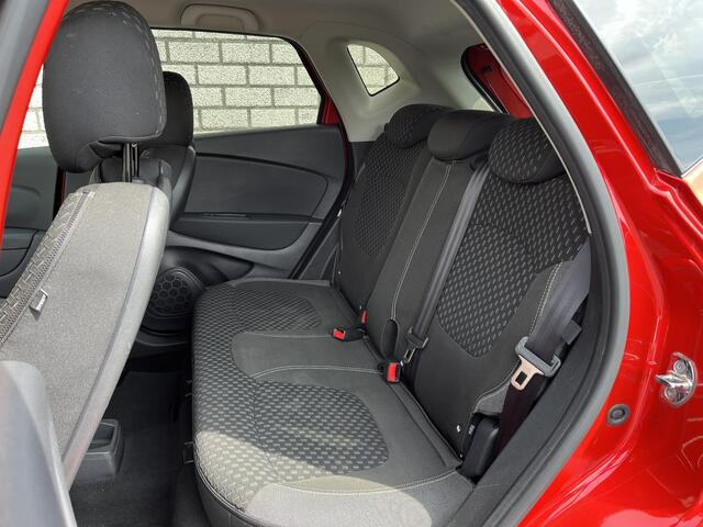 Renault CAPTUR 0.9 TCe Intens | Volledig dealeronderhouden | All-Season banden | Trekhaak | Achteruitrijcamera |