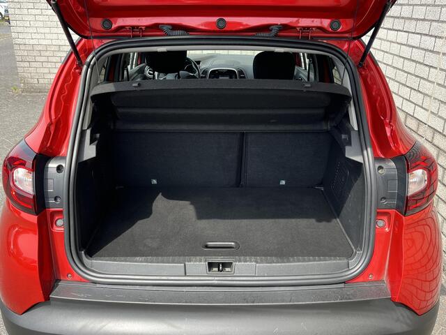 Renault CAPTUR 0.9 TCe Intens | Volledig dealeronderhouden | All-Season banden | Trekhaak | Achteruitrijcamera |