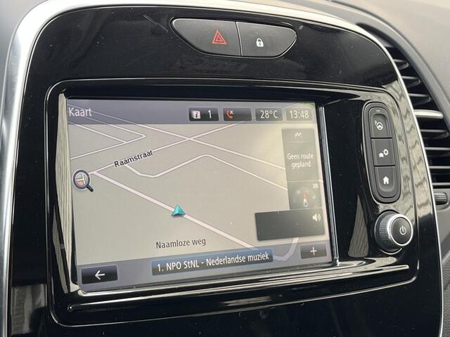 Renault CAPTUR 0.9 TCe Intens | Volledig dealeronderhouden | All-Season banden | Trekhaak | Achteruitrijcamera |