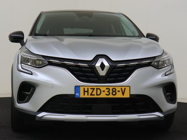 Renault CAPTUR 1.6 E-Tech Plug-in Hybrid 160 Intens | 17 inch lichtmetalen velgen | Achteruitrijcamera | Remote services | Cruise control | Keyless entry |