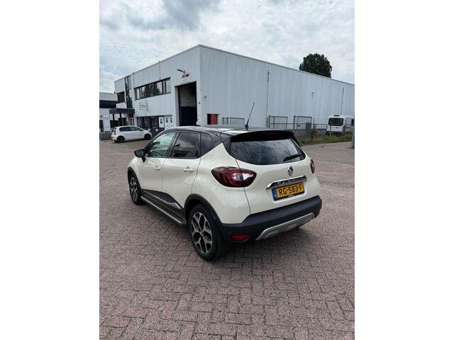 Renault CAPTUR 0.9 TCe Intens | Navigatie | Achteruitrijcamera | Parkeersensoren achter | Cruise- en Climate Control |