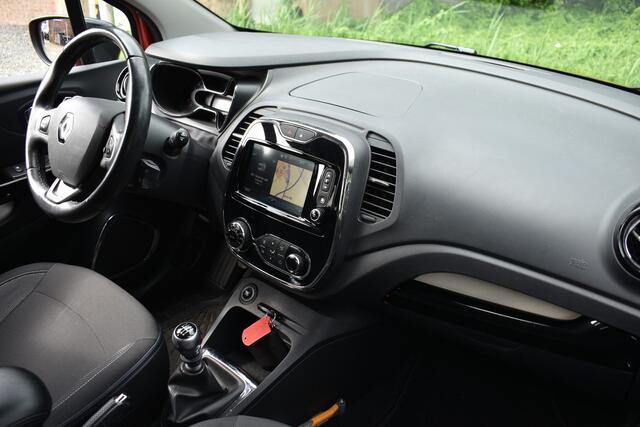Renault CAPTUR 1.2 TCe 120PK DYNAMIQUE TREKHAAK/NAVI/CAMERA