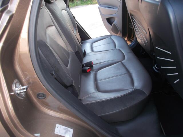 Renault CAPTUR 0.9 TCe Barista eerste eig leer navi clima achteruit camera