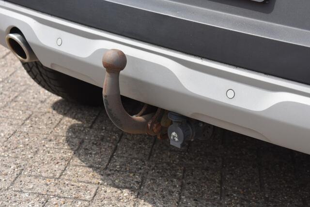 Renault CAPTUR 1.3 TCE INTENS / TREKHAAK / CAMERA / NAVI