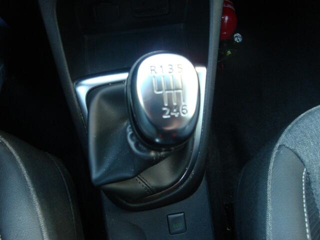 Renault CAPTUR TCe 88 KW 1.2 intens