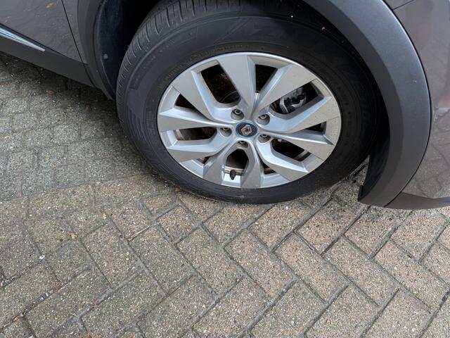 Renault CAPTUR 1.6 E-Tech Plug-in Hybrid 160 Intens