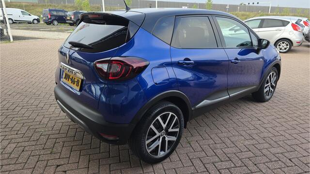 Renault CAPTUR 1.3 TCe Version S *6 Bak*Navigatie R-Link*Achteruitrij Camera*Parkeersensoren*LED*Keyless entry* BOVAG GARANTIE