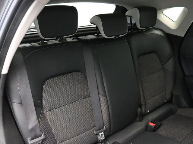 Renault CAPTUR TCe 100pk Bi-Fuel Intens | Verwacht | Trekhaak | Volledig dealer onderhouden | Achteruitrijcamera |