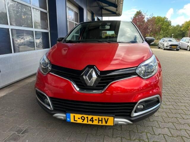 Renault CAPTUR 0.9 TCE XMOD TREKHAAK. CAMERA. NAVI. ALL.IN.