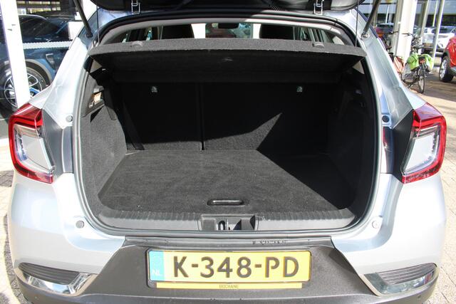 Renault CAPTUR 1.3 TCe 155 Intens Automaat | Navigatiesysteem | Trekhaak | Dodehoekwaarschuwing| Adaptive Cruisecontrol | Apple/Android Auto | Stoelverwarming | Climatecontrol