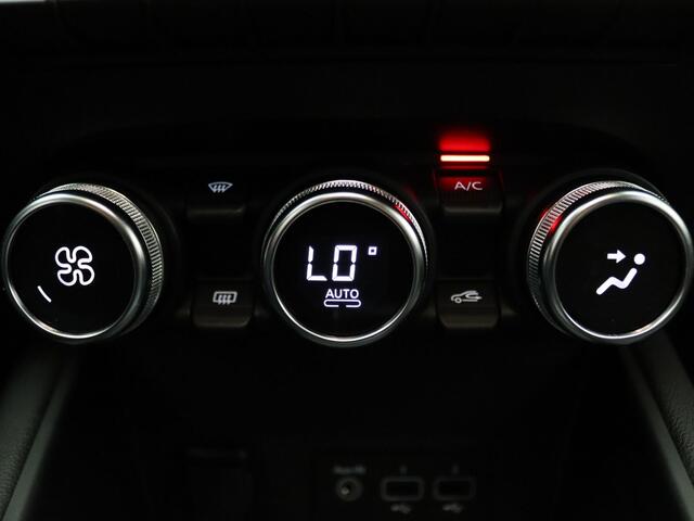 Renault CAPTUR 160pk E-Tech Plug-in Hybrid Initiale Paris Automaat 360° Camera | Cruise | Parkeersens. v+a | Stoel-/stuurverw. | Trekhaak