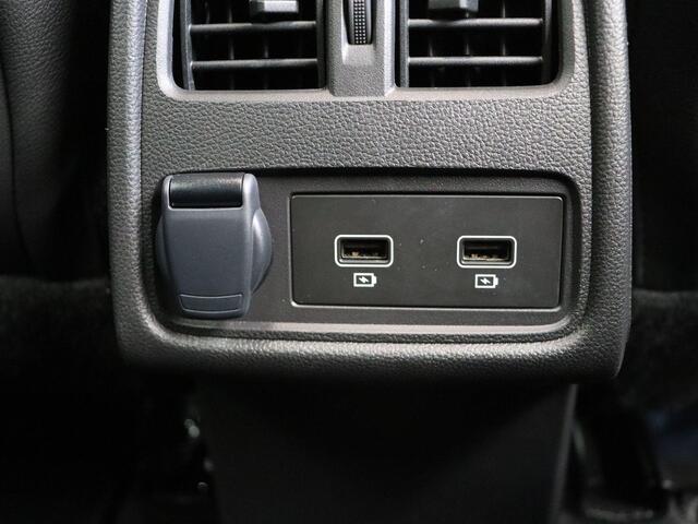 Renault CAPTUR TCe 90pk Techno | Achteruitrijcamera | Apple Carplay en Android Auto | Parkeersensoren voor en achter | Climate control | Keyless entry |