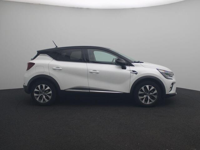 Renault CAPTUR TCe 130 EDC Automaat Intens | Easy Link Navigatie met Apple CarPlay & Android Auto | Lichtmetalen wielen 17" 'Bahamas' met zwarte inleg | Ruimtebesparend reservewiel | Zwevende middenconsole en verschuifbare armsteun vóór