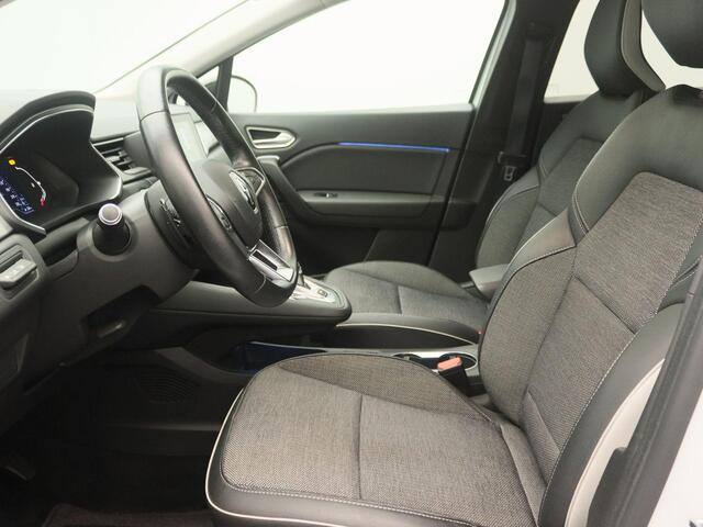 Renault CAPTUR TCe 130 EDC Automaat Intens | Easy Link Navigatie met Apple CarPlay & Android Auto | Lichtmetalen wielen 17" 'Bahamas' met zwarte inleg | Ruimtebesparend reservewiel | Zwevende middenconsole en verschuifbare armsteun vóór