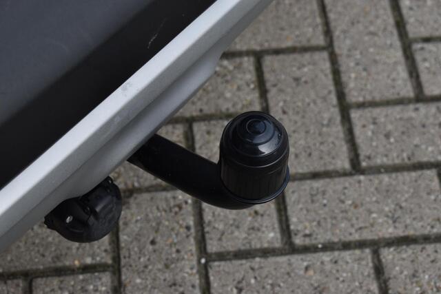 Renault CAPTUR TCe 150 EDC Intens | AUTOMAAT | TREKHAAK | PANORAMADAK | NAVI | CRUISE CONTROL | CLIMATE CONTROL | PDC | LMV