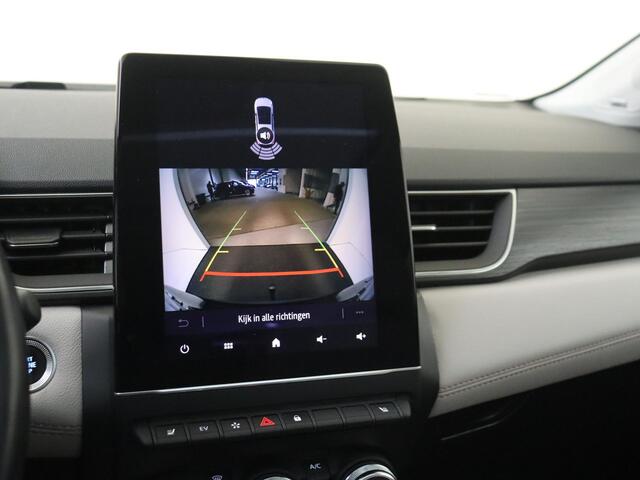 Renault CAPTUR 1.6 E-Tech Hybrid 145 Initiale Paris | Leder | trekhaak | Panoramadak | Sidesteps