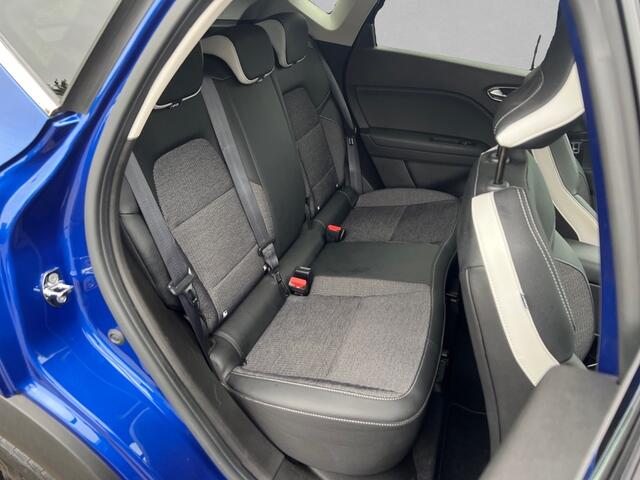 Renault CAPTUR 1.3 TCe 130 Intens AUTOMAAT / ADAPTIVE / NAVI / ECC / ALL SEASON