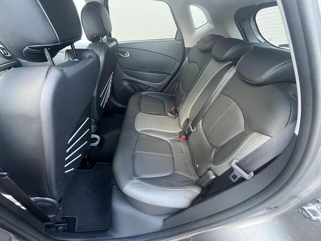 Renault CAPTUR TCe 120 EDC Xmod / Achteruitrijcamera / Verwarmde Voorstoelen / Navigatie full map / Keyless Entry & Start / Cruise- en Climate Control / Parkeersensoren voor en achter / Bluetooth / Radio