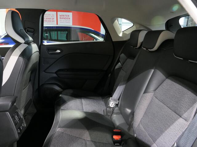 Renault CAPTUR 1.3 TCe 140 Intens *AUTOMAAT* - Allseasons, Apple carplay/ android auto, cruise, clima