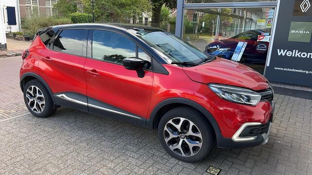Renault CAPTUR TCe 90 Intens | Trekhaak | Premium kleur Rouge Flamme | Camera achter | 17 inch Lichtmetalen velgen | R-link navigatie |