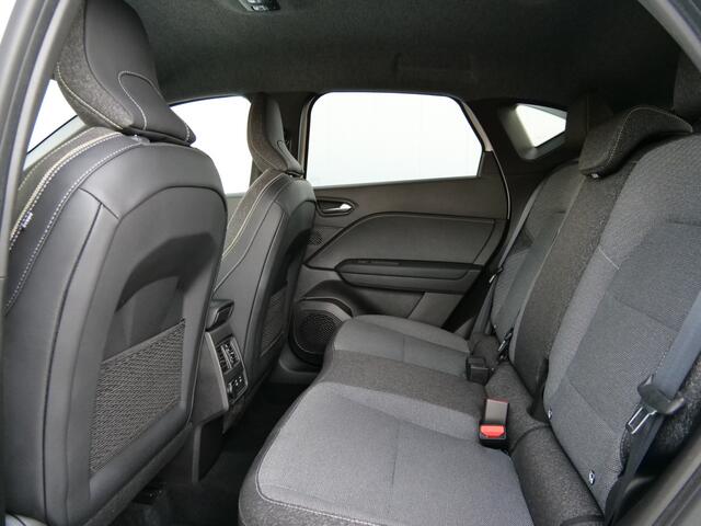 Renault CAPTUR 1.0 TCe 90 Pk Techno DAB / Apple Carplay / Camera