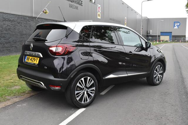 Renault CAPTUR 1.2 TCe Initiale Paris Automaat leer Navi 13000 km Hoge instap