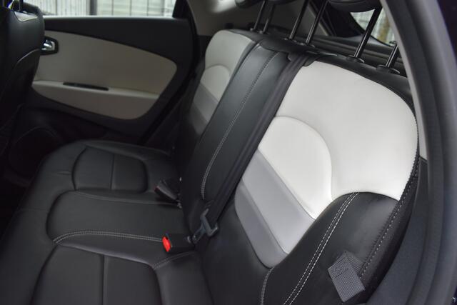 Renault CAPTUR 1.2 TCe Initiale Paris Automaat leer Navi 13000 km Hoge instap