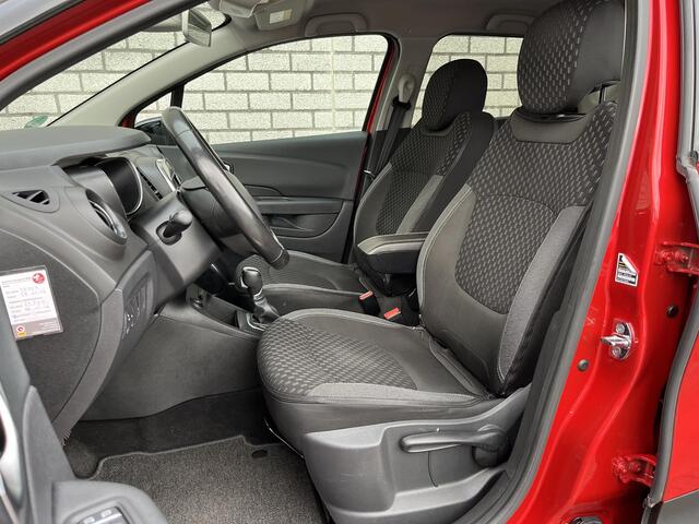 Renault CAPTUR 1.2 TCe Intens | Achteruitrijcamera | Navigatie | Afneembare trekhaak | Cruise Control |