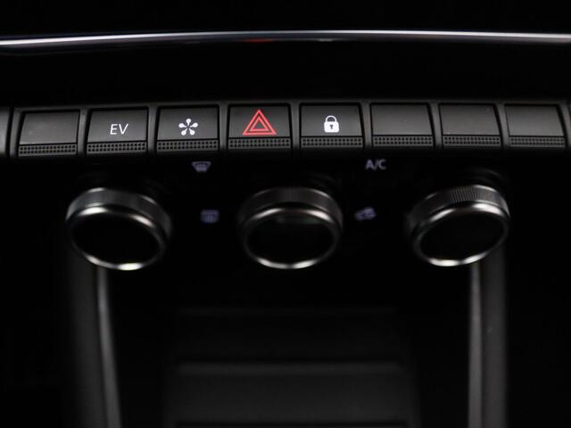 Renault CAPTUR E-Tech Plug-in Hybrid 160pk Intens Automaat Camera | Cruise | Navi | Parkeersens. v+a