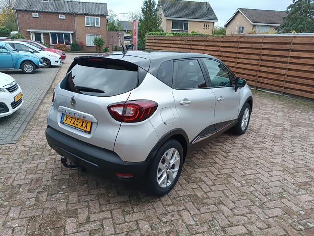 Renault CAPTUR 0.9 TCe Limited, trekhaak, stoelverwarming Renault Captur 0.9 TCe Life