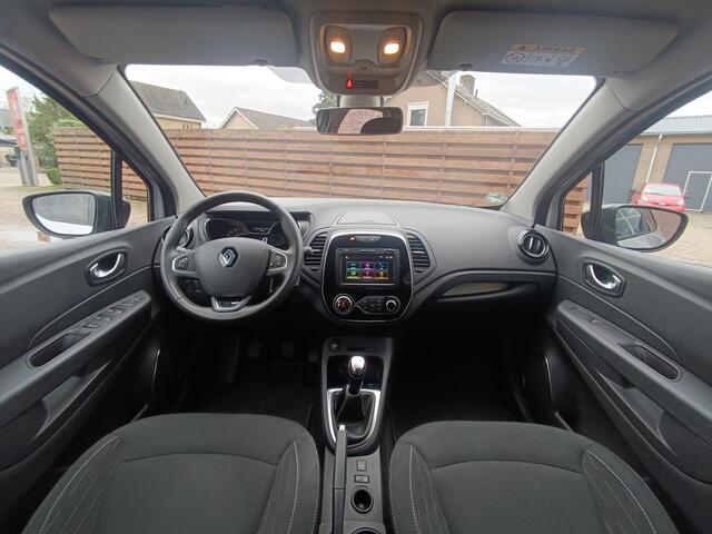 Renault CAPTUR 0.9 TCe Limited, trekhaak, stoelverwarming Renault Captur 0.9 TCe Life