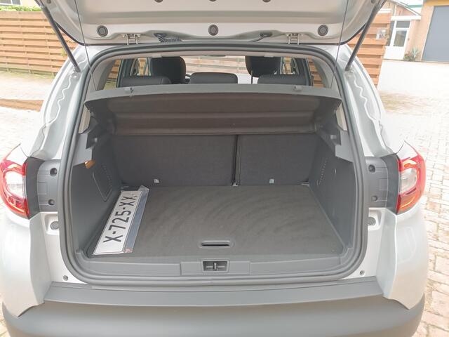 Renault CAPTUR 0.9 TCe Limited, trekhaak, stoelverwarming Renault Captur 0.9 TCe Life