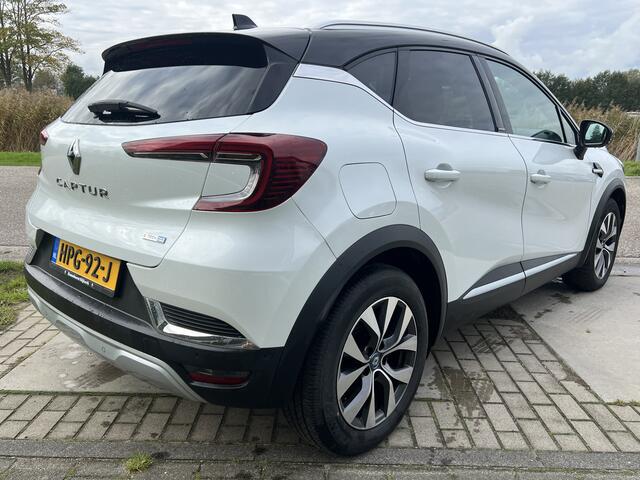 Renault CAPTUR 1.6 E-Tech Hybrid 160PK Intens Edition One / Dealer onbderhouden / Bose / 360' Camera
