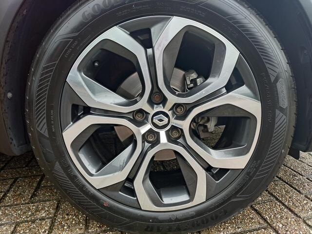 Renault CAPTUR 1.3 TCe 140 Intens AUTOMAAT / TREKHAAK / NAVIGATIE incl. APPLE & ANDROID CARPLAY / CLIMATE CONTROL / PARKEERSENSOREN EN CAMERA