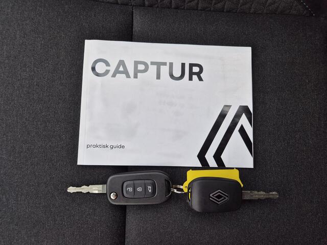 Renault CAPTUR 1.3 mild hybrid 160 evolution Automaat / facelift model 2025 /Navigatie via Apple Carplay of Android Auto / Trekgewicht 1200 kg / Stoelverwarming / Achteruitrijcamera / Cruise control / Draadloze telefoon lader /