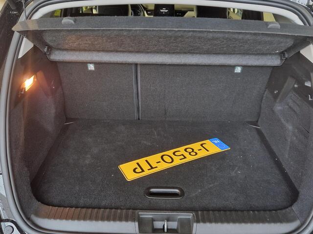 Renault CAPTUR 1.0 TCe 100 Edition One TREKHAAK | 100% DEALER ONDERHOUDEN | NAVIGATIE | BOSE AUDIO