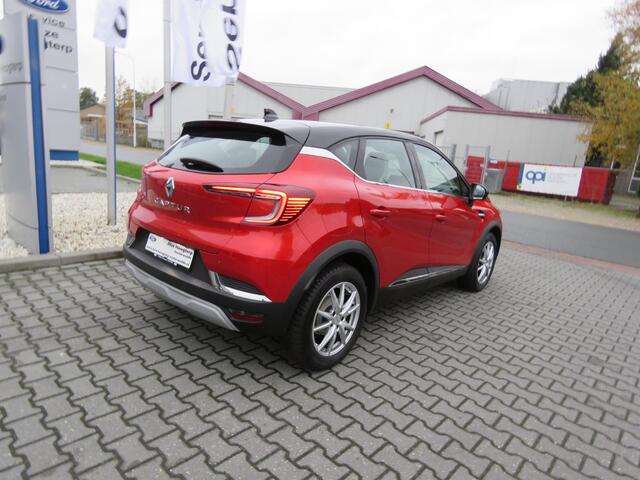 Renault CAPTUR 1.3 TCe 140 Intens AUTOMAAT,NAVI,KEYLESS,CAMERA,CLIMATE.1500KG TREKGEWICHT.11369 KM.