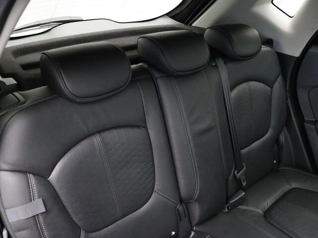 Renault CAPTUR dCi 110pk Edition One | Panoramadak | Stoelverwarming | Navigatie | Lederen bekleding | Achteruitrijcamera | Cruise control | Climate control |